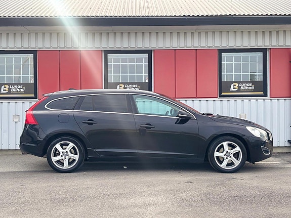 Volvo V60 6 of 26