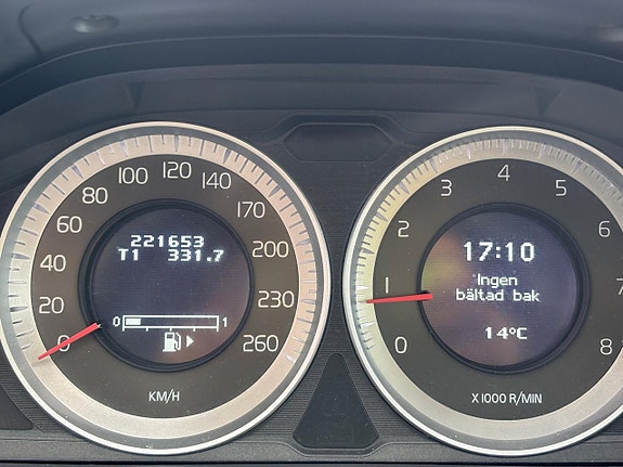 Volvo V60 13 of 26