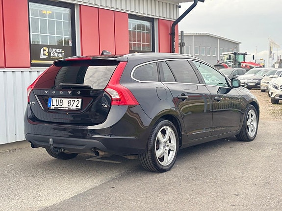 Volvo V60 7 of 26