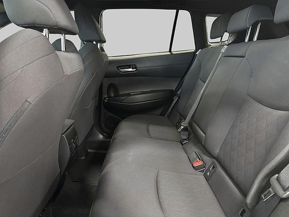 Toyota Corolla Cross 8 of 11