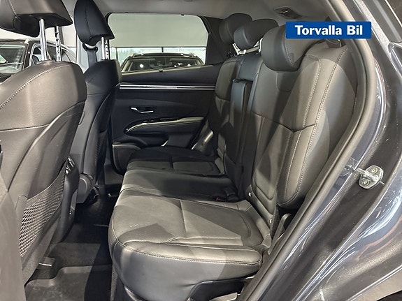 Hyundai Tucson 9 of 14