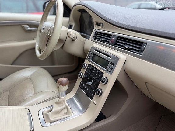 Volvo S80 16 of 23