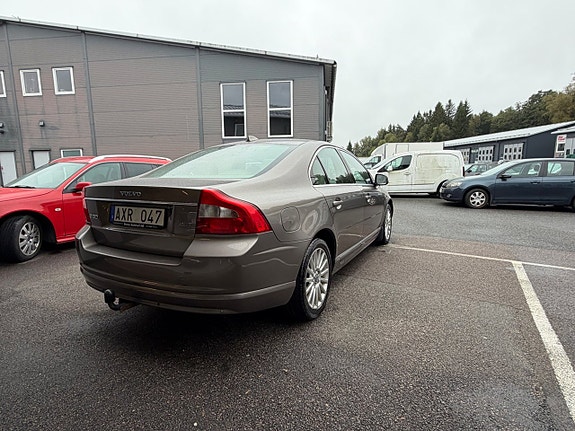 Volvo S80 4 of 23