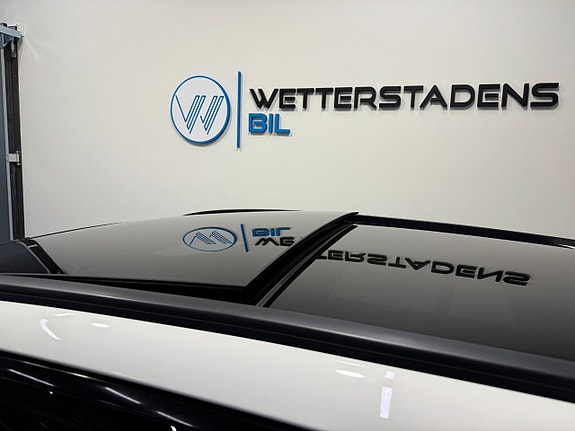 Mercedes-Benz E220 10 of 25