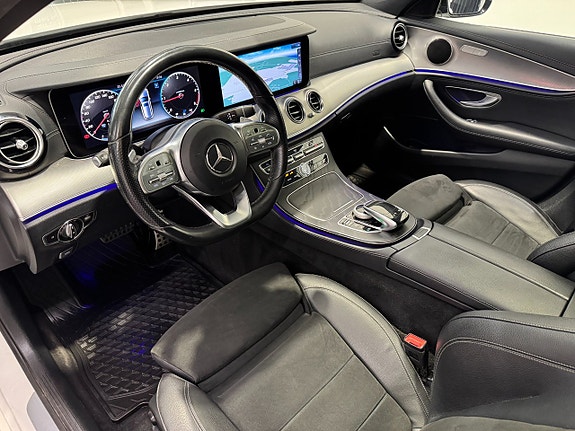 Mercedes-Benz E220 15 of 25