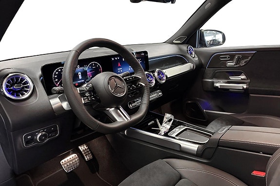 Mercedes-Benz GLB220 d 14 of 24