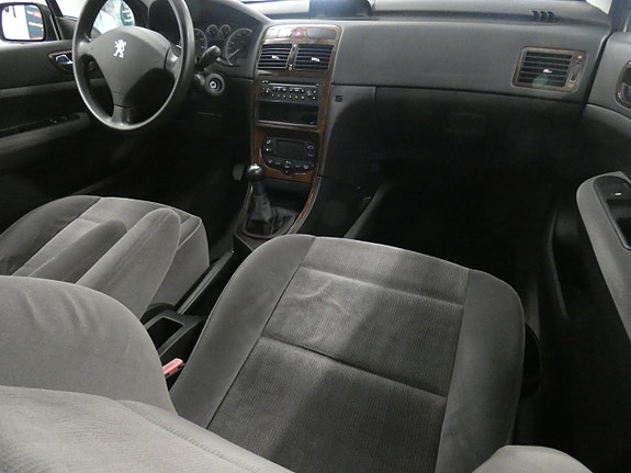Peugeot 307 13 of 16