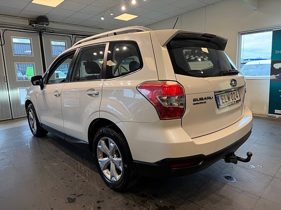 Subaru Forester 3 of 25
