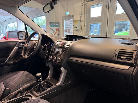 Subaru Forester 9 of 25