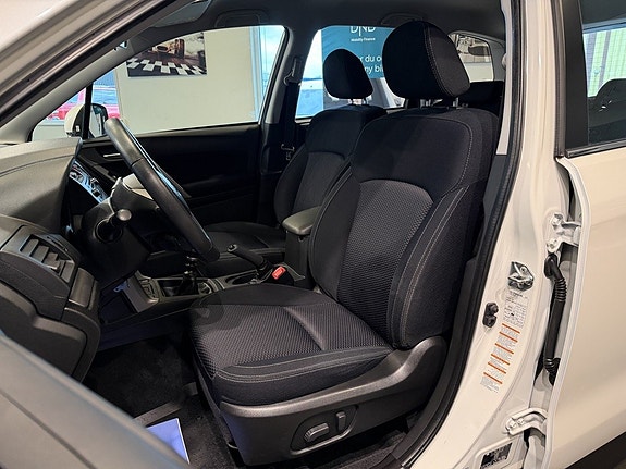 Subaru Forester 10 of 25