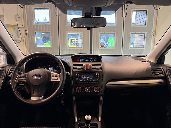 Subaru Forester 5 of 25