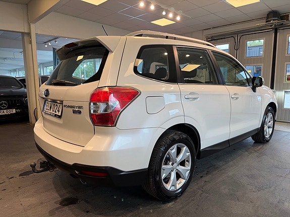 Subaru Forester 4 of 25