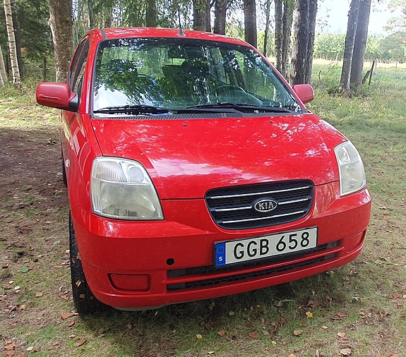Kia Picanto 2 of 10