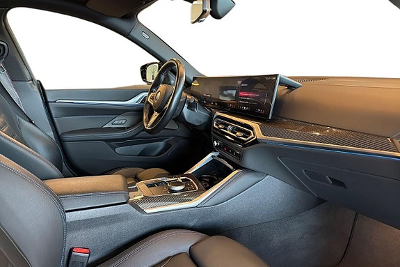 BMW i4 13 of 22