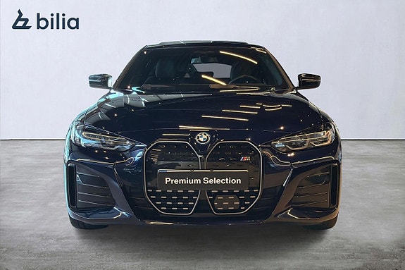 BMW i4 8 of 22