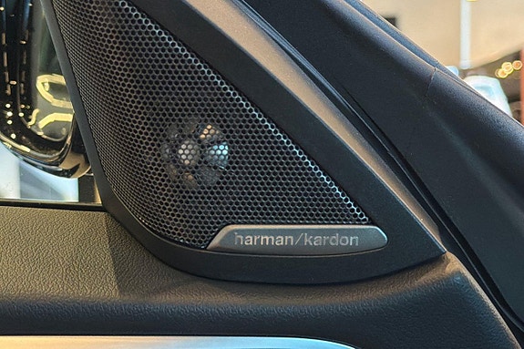 BMW i4 19 of 22