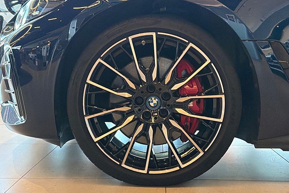 BMW i4 22 of 22