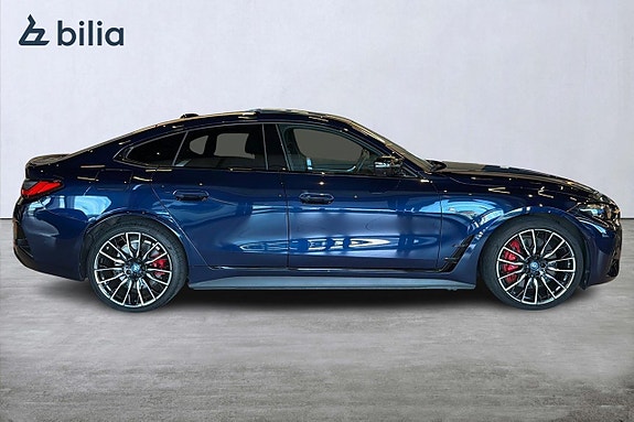 BMW i4 7 of 22