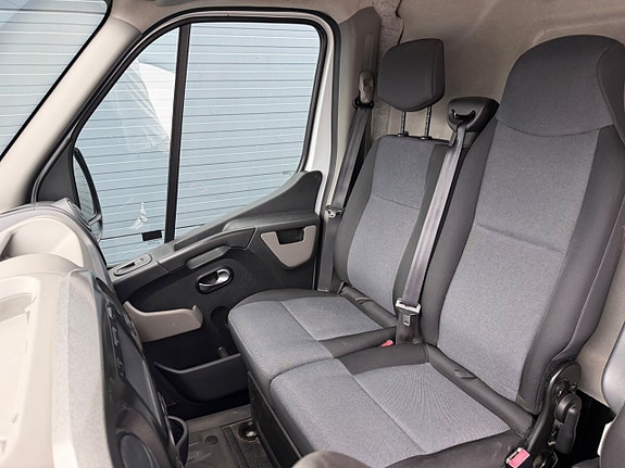 Renault Master 7 of 9