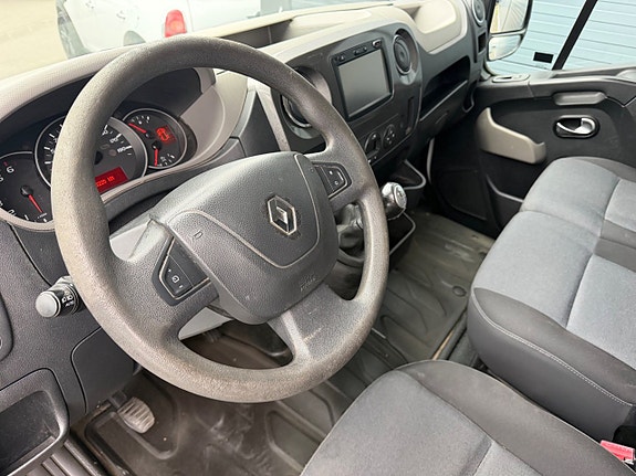 Renault Master 8 of 9