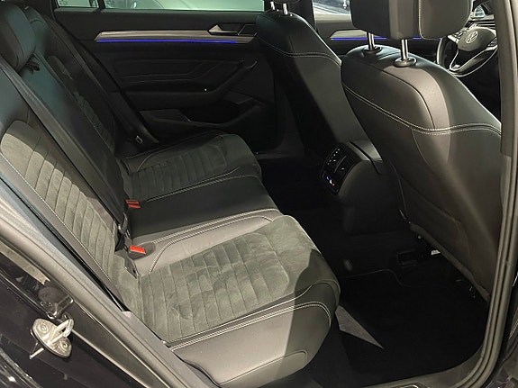 Volkswagen Passat 21 of 27