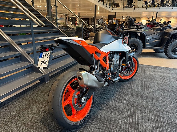 KTM 990 DUKE R *DEMO* 3 of 10