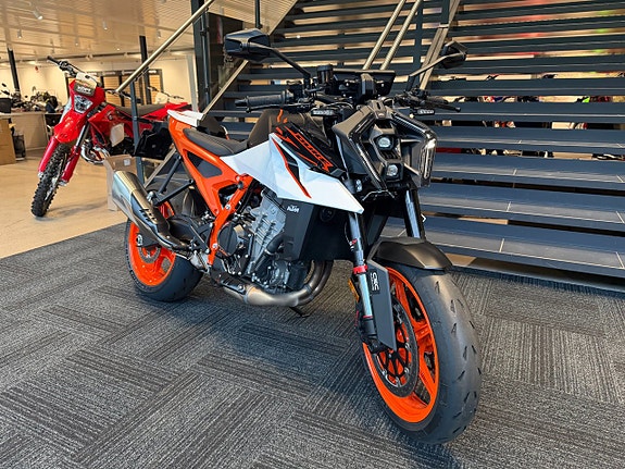 KTM 990 DUKE R *DEMO* 2 of 10