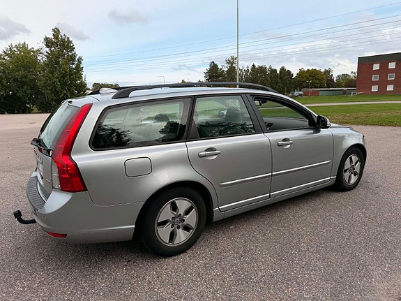 Volvo V50 4 of 6