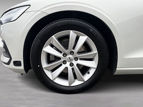 Volvo V60 8 of 20