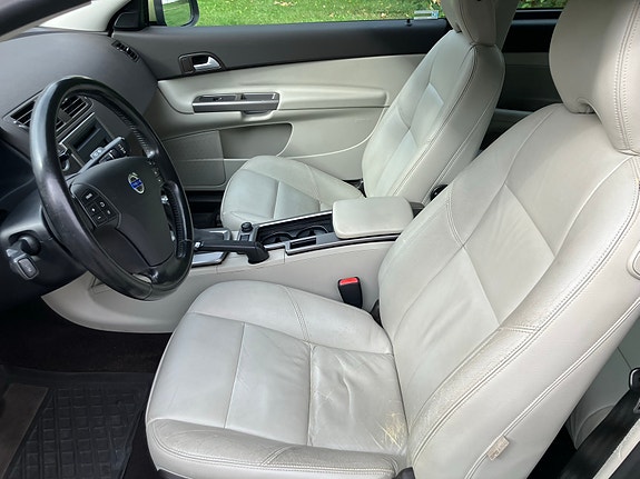 Volvo C30 3 of 6