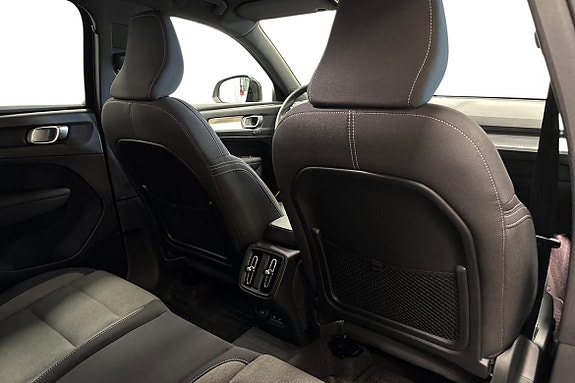 Volvo XC40 11 of 26