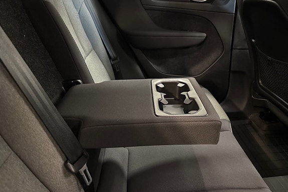 Volvo XC40 21 of 26