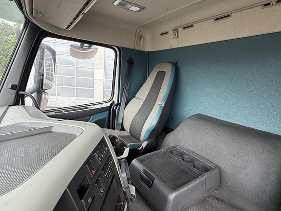 Volvo FM 42 R Distribution 6 of 9