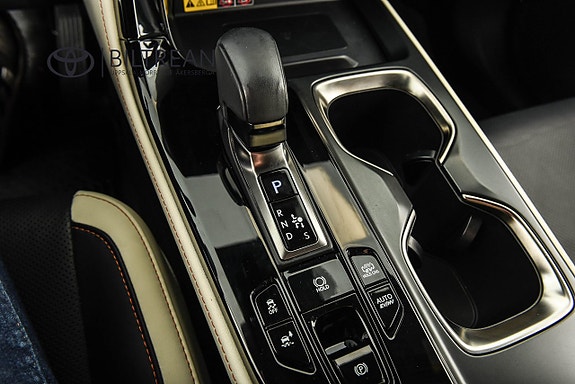 Lexus NX450h+ 14 of 20
