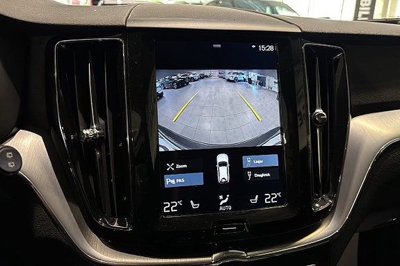 Volvo XC60 17 of 18