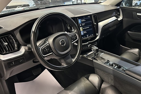 Volvo XC60 6 of 18