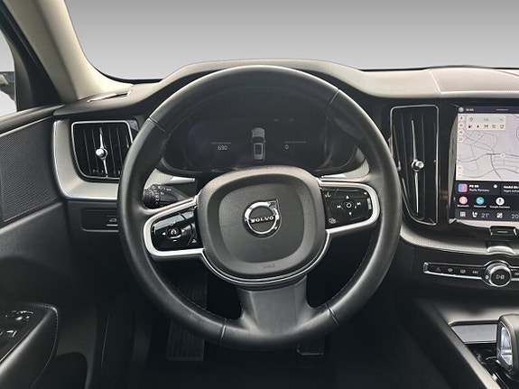 Volvo XC60 14 of 20