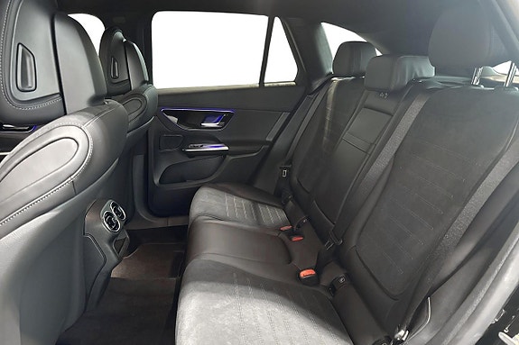 Mercedes-Benz GLC300 e 10 of 16