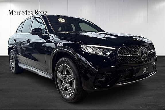 Mercedes-Benz GLC300 e 2 of 16