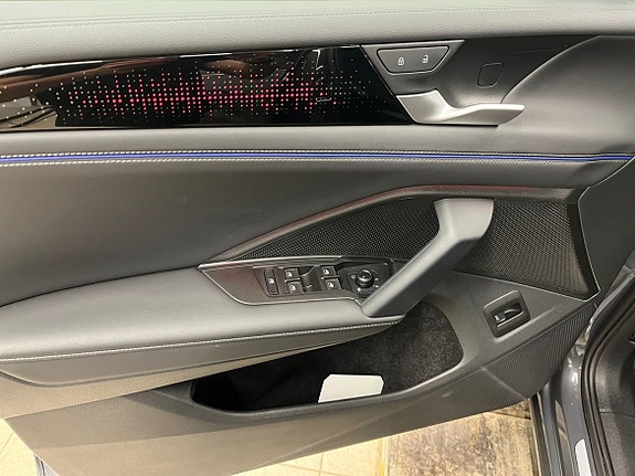 Volkswagen Tiguan 12 of 12