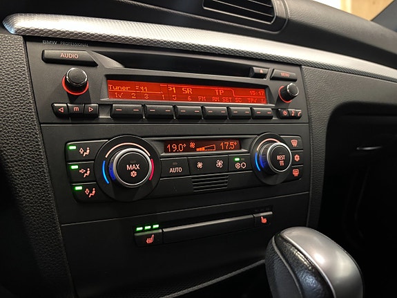 BMW 118d 12 of 17