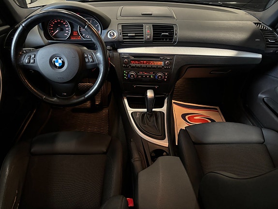 BMW 118d 14 of 17