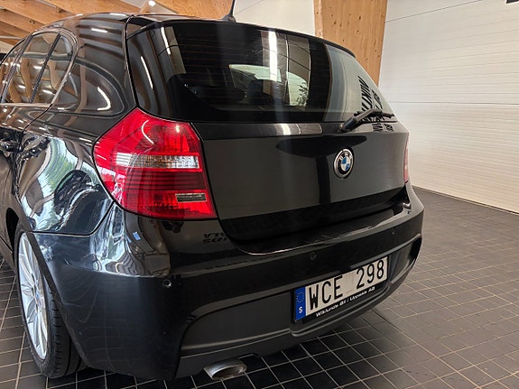 BMW 118d 4 of 17