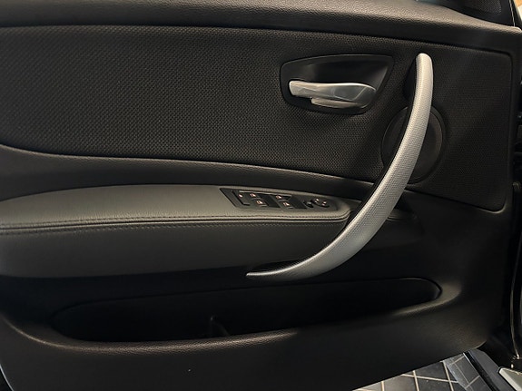BMW 118d 5 of 17
