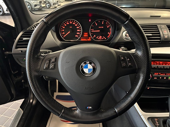 BMW 118d 8 of 17