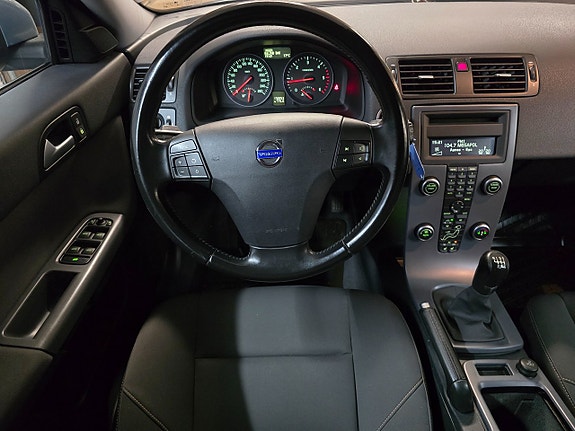 Volvo V50 8 of 12