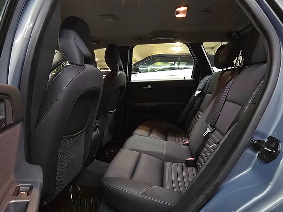Volvo V50 10 of 12