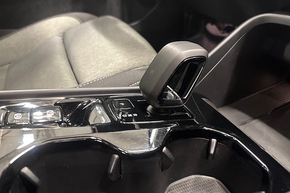 Volvo XC40 15 of 22