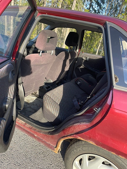 Opel Astra 11 of 12