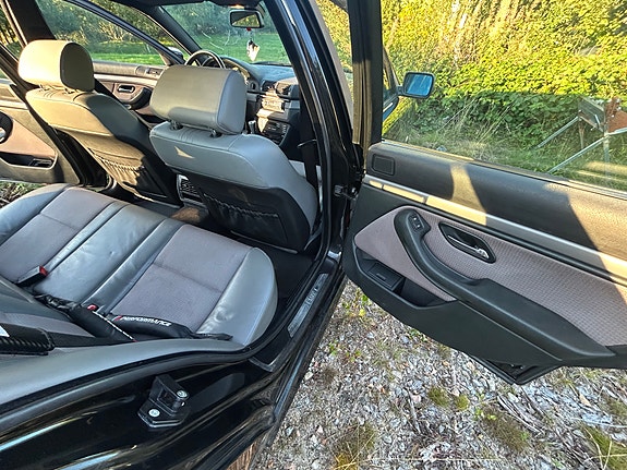 BMW 525i 9 of 11